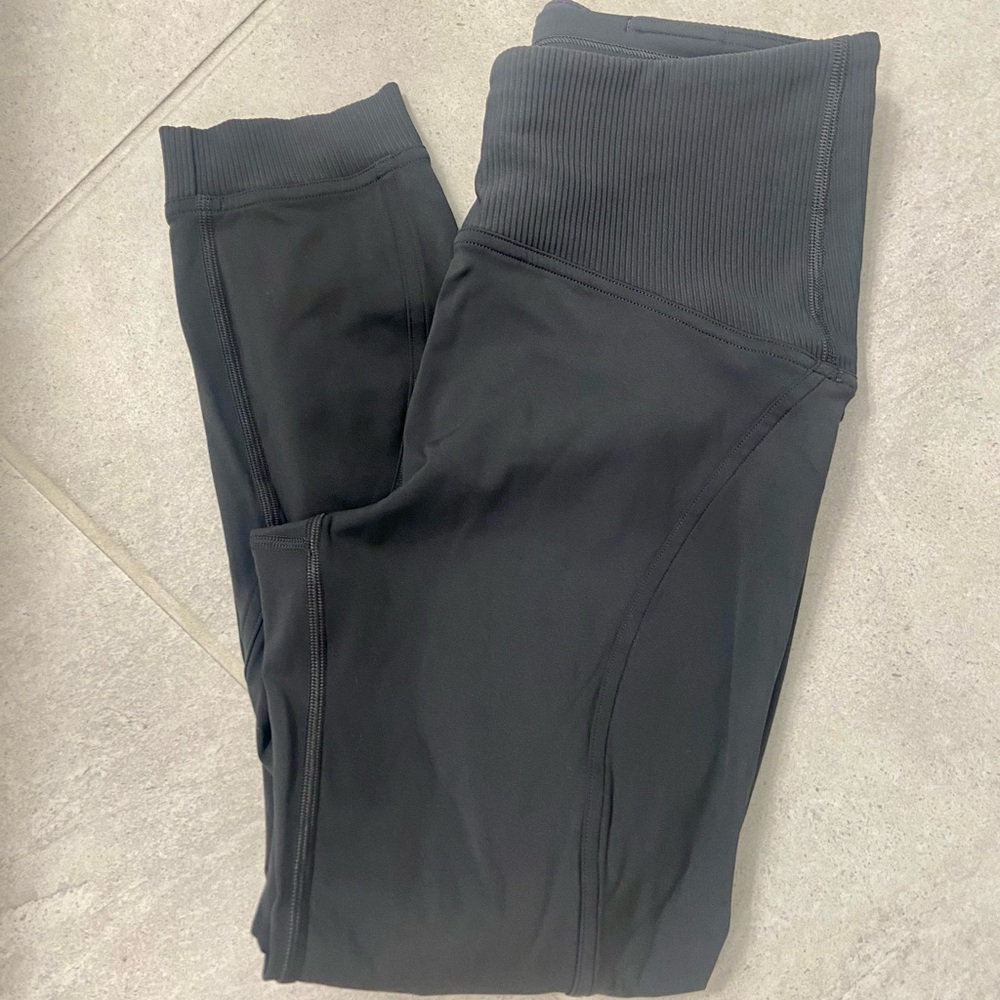 Lululemon Train Hi Rise Crop 23”